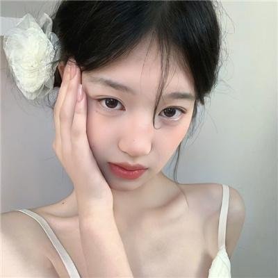 女孩的成长图腾